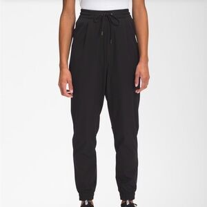 THE NORTH FACE Standard Jogger Womens Black. Size small.